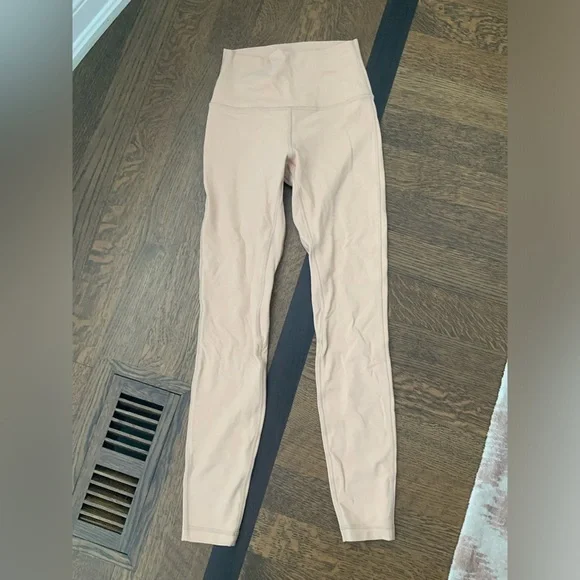 LULULEMON Align High-Rise Pant Leggings
Contour Women’s Size 4 LIKE NEW WORN 1X - Picture 6 of 11